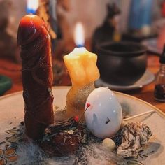 Love spells with crystals during a waxing moon